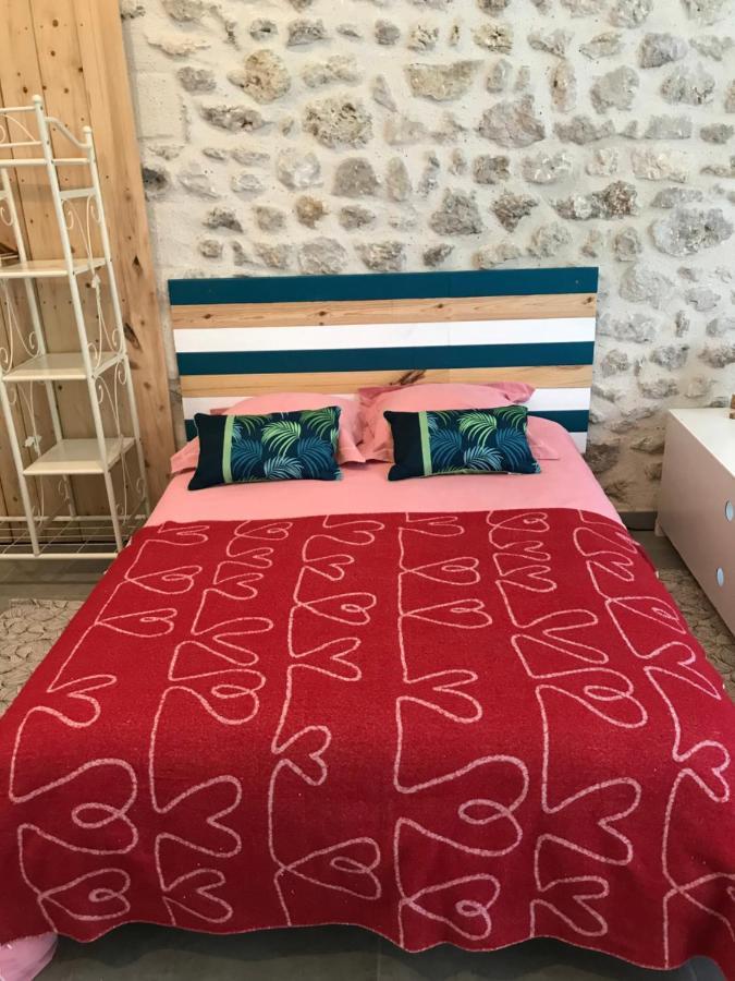 Avrillé-les-Ponceaux La Marelle Bed & Breakfast エクステリア 写真