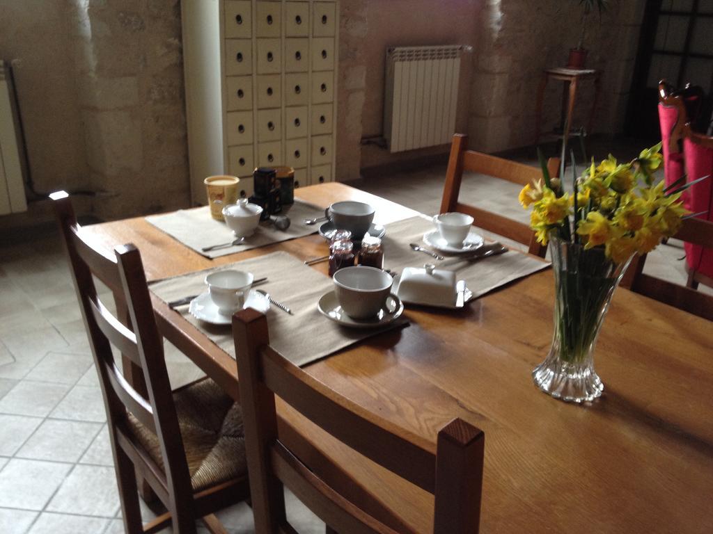 Avrillé-les-Ponceaux La Marelle Bed & Breakfast エクステリア 写真