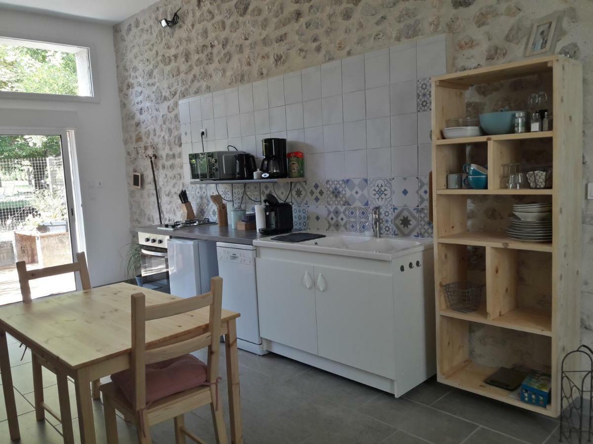 Avrillé-les-Ponceaux La Marelle Bed & Breakfast エクステリア 写真